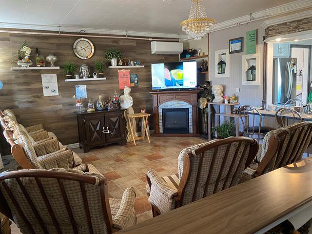 Salon