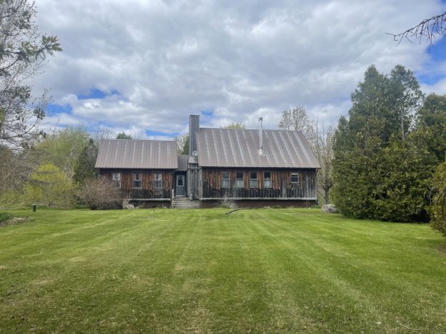 One-and-a-half-storey house Dalkeith - 21325, Creek Road