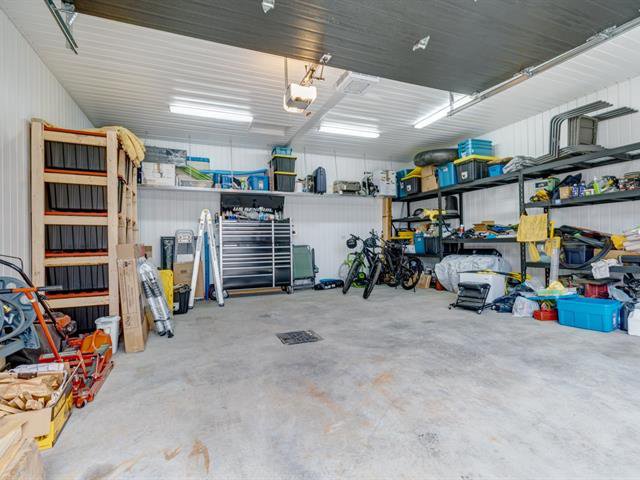 Garage : Beaucoup de rangements