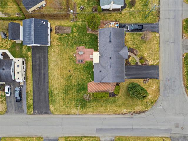 Vue d'ensemble : Avec le lot façade rue Harpin avec garage double