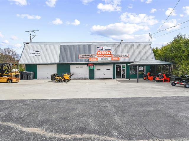 Bâtisse commerciale / Bureau Saint-Jean-de-Matha - 1801, Route Louis-Cyr