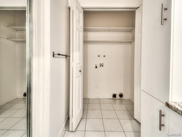 Salle de bains : Installation laveuse & sécheuse dans la sdb.