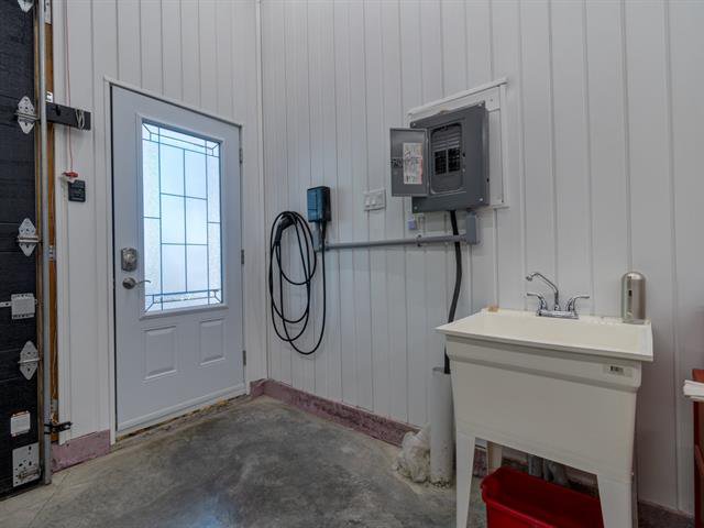 Eau chaude et froide au garage