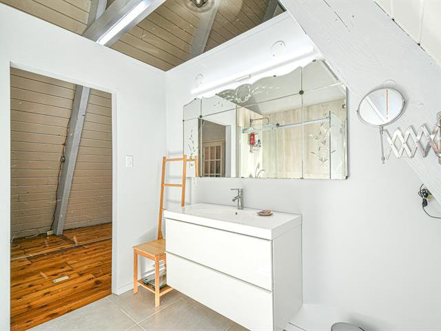 Salle de bains attenante à la CCP