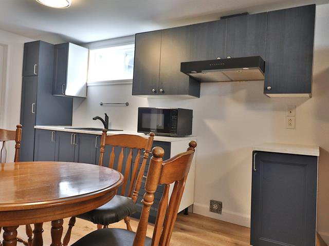 Cuisine : Logement au sous-sol