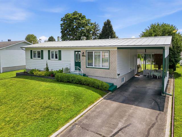 Maison de plain-pied Saint-Hyacinthe / La Providence - 16025, Av. Richelieu