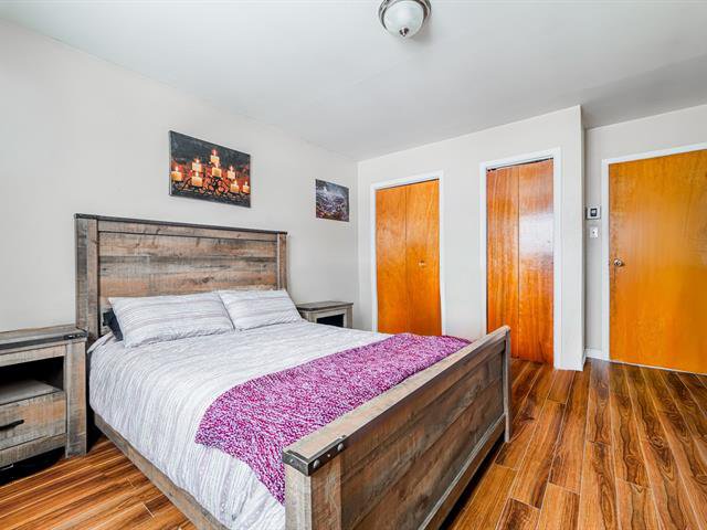 Chambre à coucher principale : 4 et demi