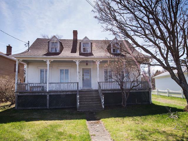 Maison à un étage et demi Kamouraska - 187, Av. Morel