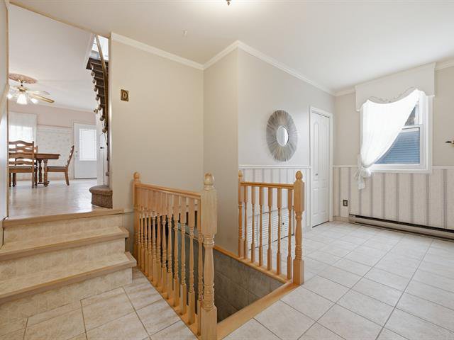 Large side entrance and basement access