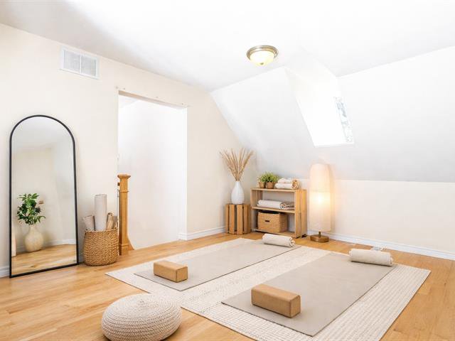 Mezzanine : Coin bureau ou salle d'exercice! au 2e