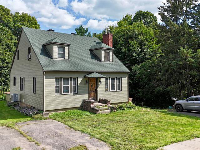 Maison à étages Brownsburg-Chatham - 305, Rue Park
