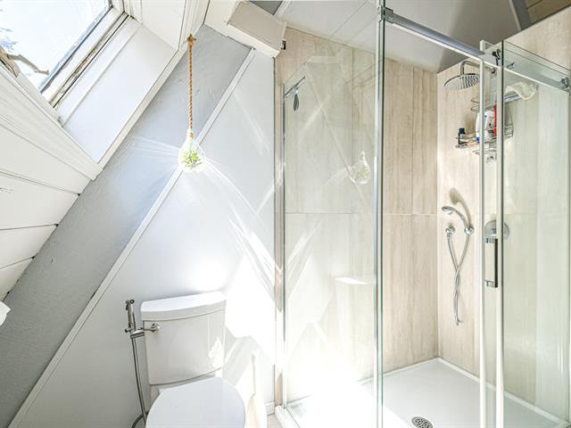 Salle de bains attenante à la CCP