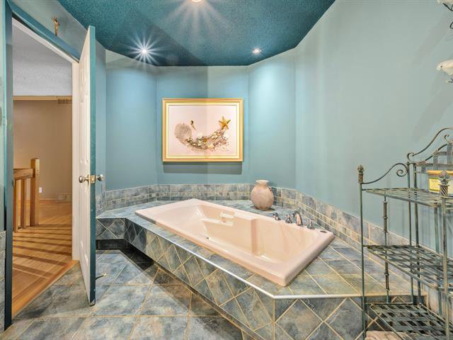 Ensuite bathroom