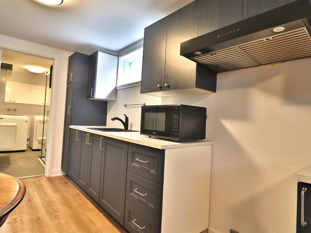 Cuisine : Logement au sous-sol