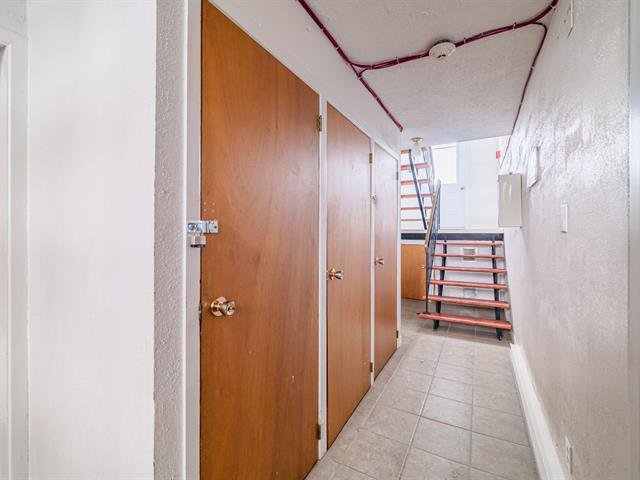 PASAGEWAY
