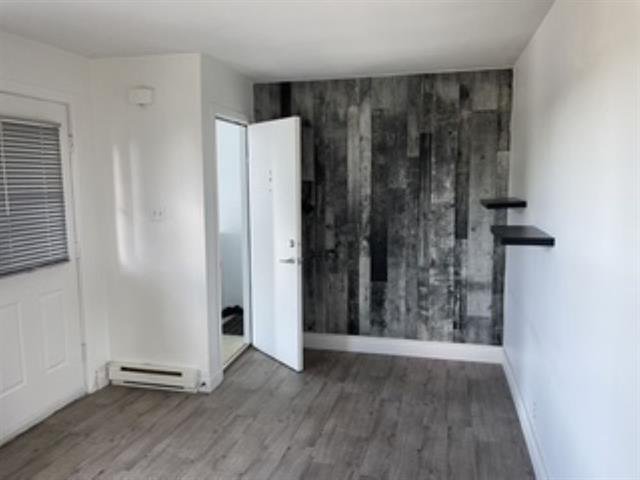 Salon : 337-2