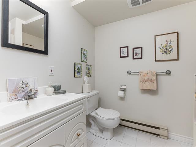 Salle de bains : Sdb au sous-sol