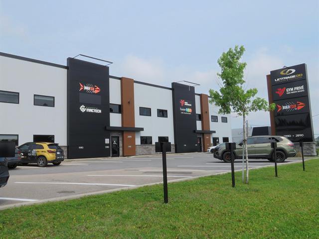 Condo commercial Alma - 2884, Av. du Pont S.