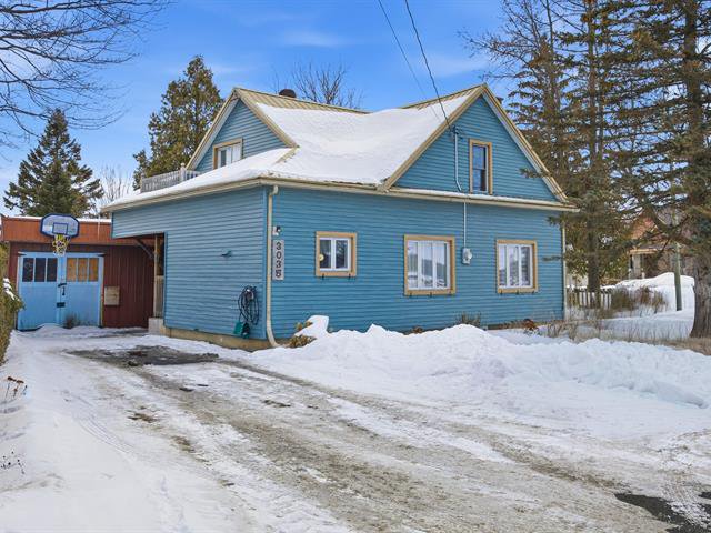 One-and-a-half-storey house Sainte-Marie-Madeleine - 3035, Boul. Laurier