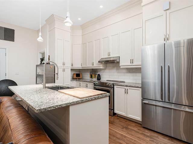 Kitchen : Spacious Kitchen