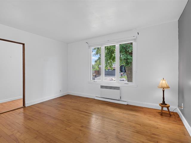 Chambre à coucher : chambre ou salle familiale