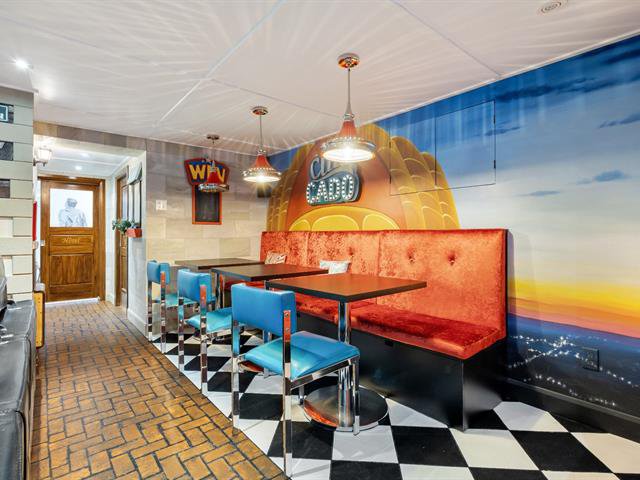 Sous-sol : Coin resto/jeux