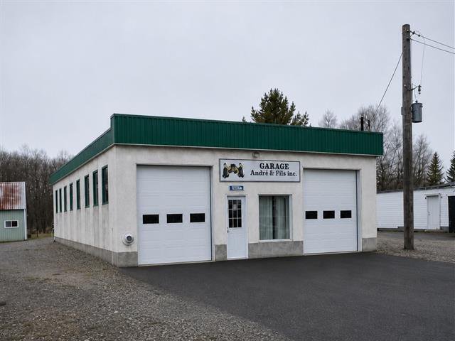 Bâtisse commerciale / Bureau Saint-Jean-sur-Richelieu / L'Acadie - 2096Z-2108Z, Route 219