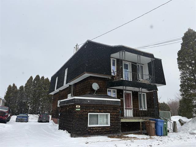 Triplex Jonquière (Saguenay) - 3856-3860, Rue St-Damase