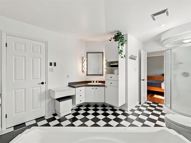 Salle de bains attenante à la CCP