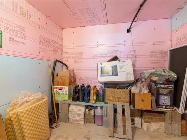 Cave/ chambre froide