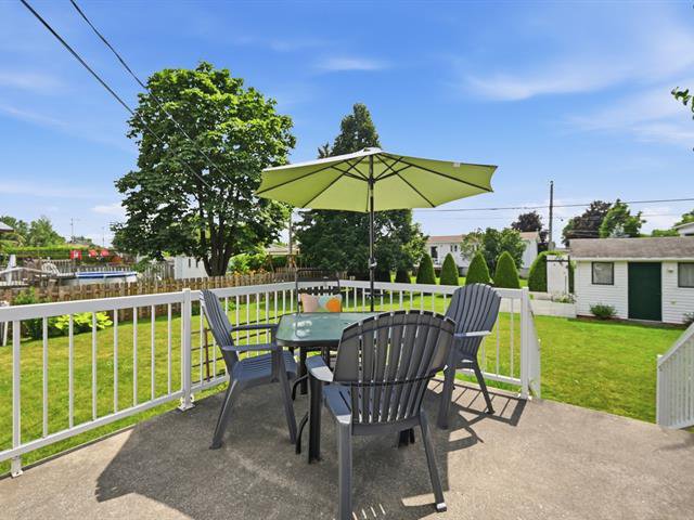 Grand balcon de ciment