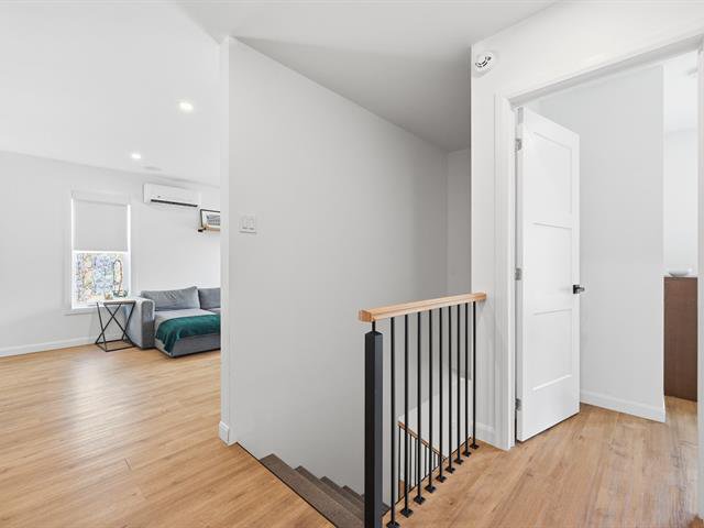 Escalier menant au sous-sol