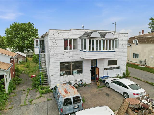 205, Rue Principale, Saint-Urbain-Premier