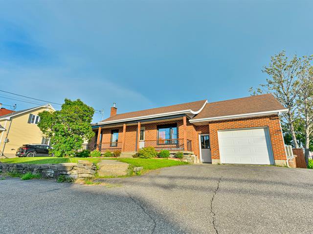 Maison de plain-pied Matane - 36, Rue Principale