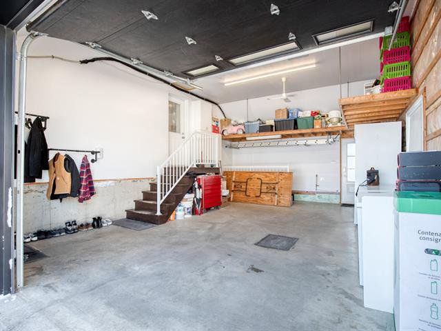 Intérieur garage attaché