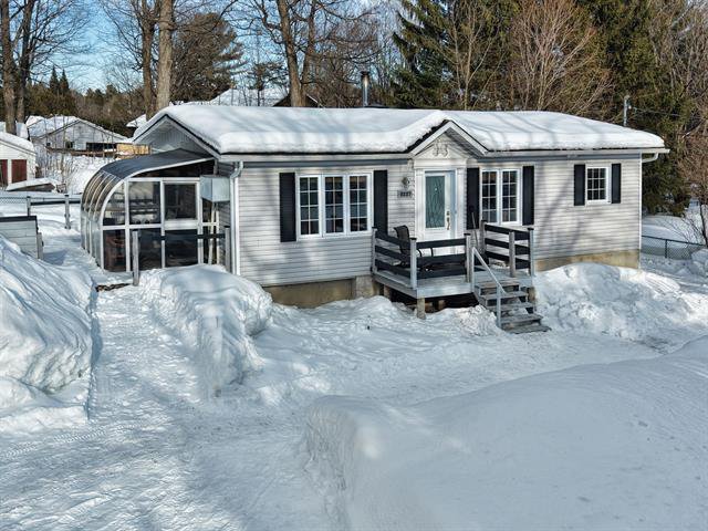 Maison de plain-pied Sainte-Julienne - 3227, Rue Olympia