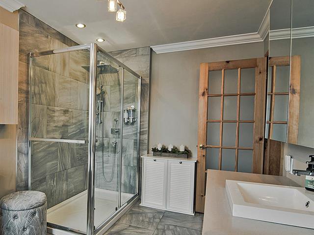 Salle de bains attenante à la CCP