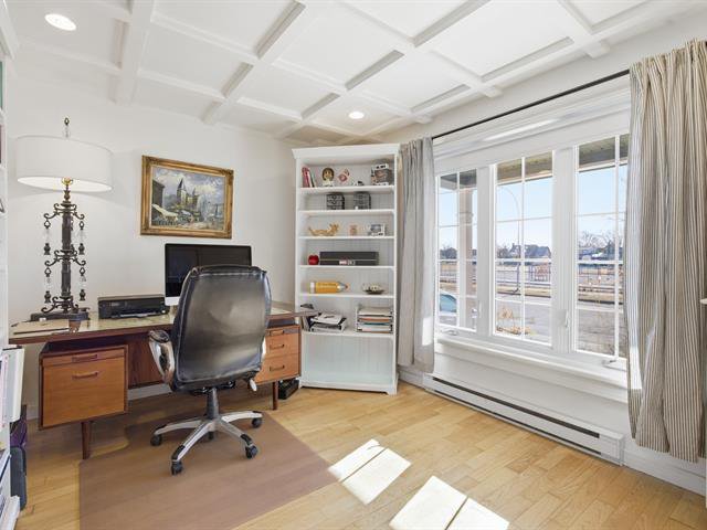 Office/bedroom