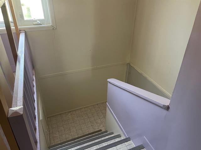 Escalier : vers étage 2