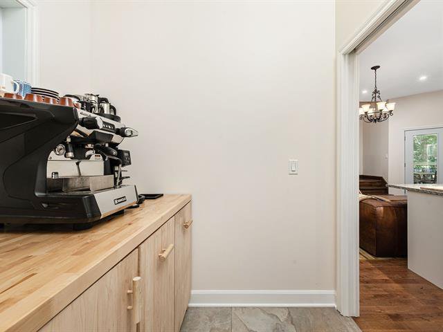 Mudroom/Barista bar