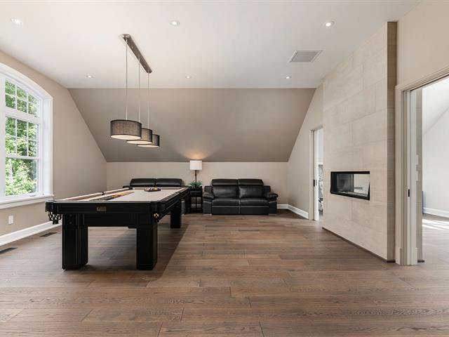 Playroom : Pool room