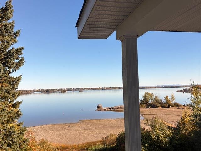 Vue sur l'eau
