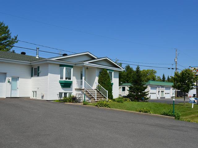 Maison de plain-pied Saint-Jean-sur-Richelieu / L'Acadie - 2096-2108, Route 219