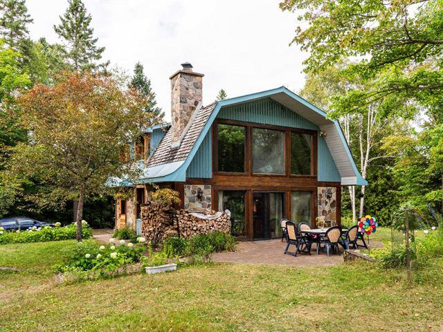 Gatehouse/guest house