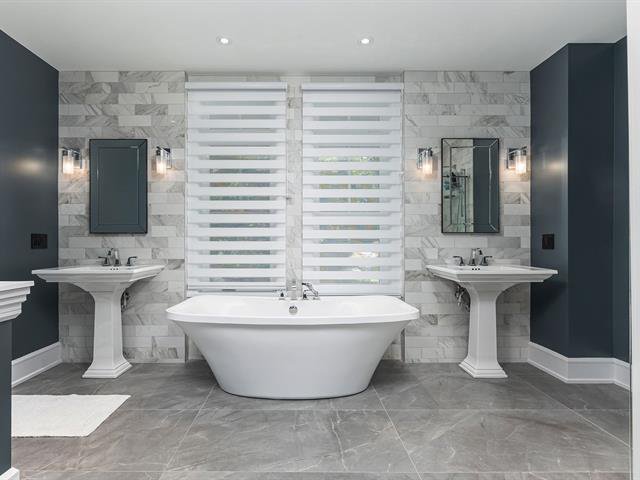 Ensuite bathroom