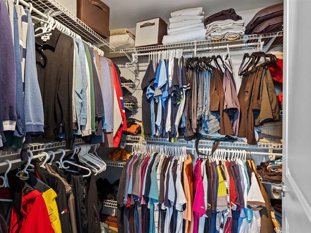 Walk-in closet
