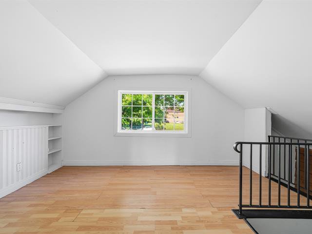 Espace ouvert parfait pour bureau/boudoir/chambre