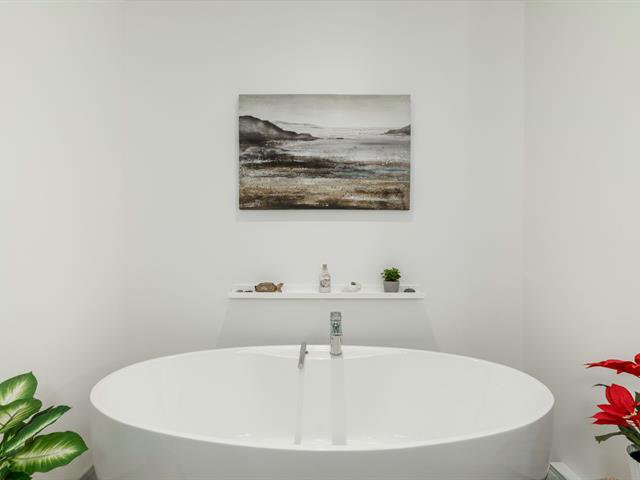 Salle de bains attenante à la CCP